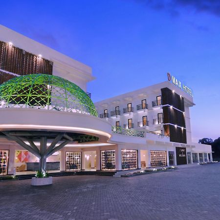 D'Max Hotel & Convention Lombok Praya Eksteriør bilde