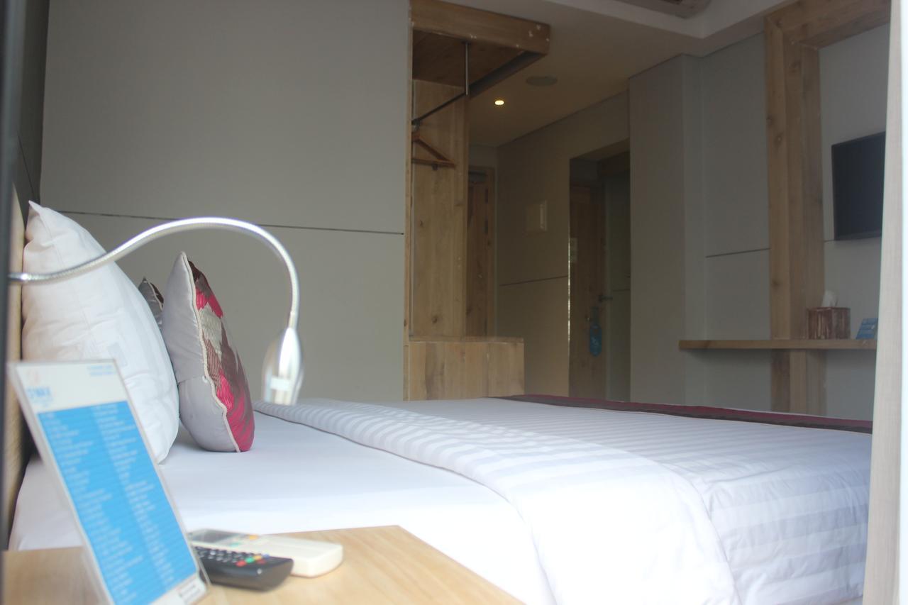 D'Max Hotel & Convention Lombok Praya Eksteriør bilde